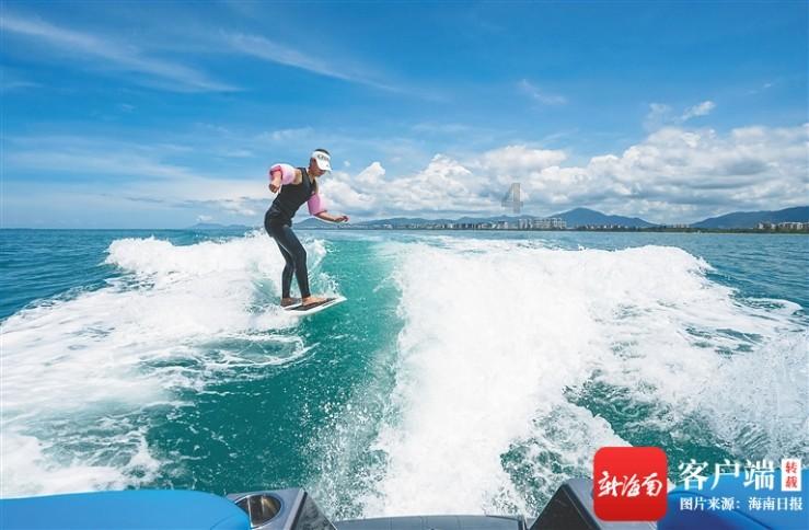 这三个女人的颜值帮我排个序？游戏画面